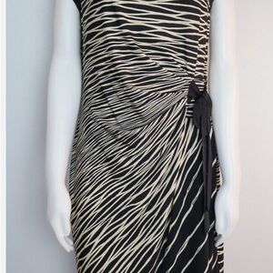 Gabby Skye Black  Ruched Sheath Dress